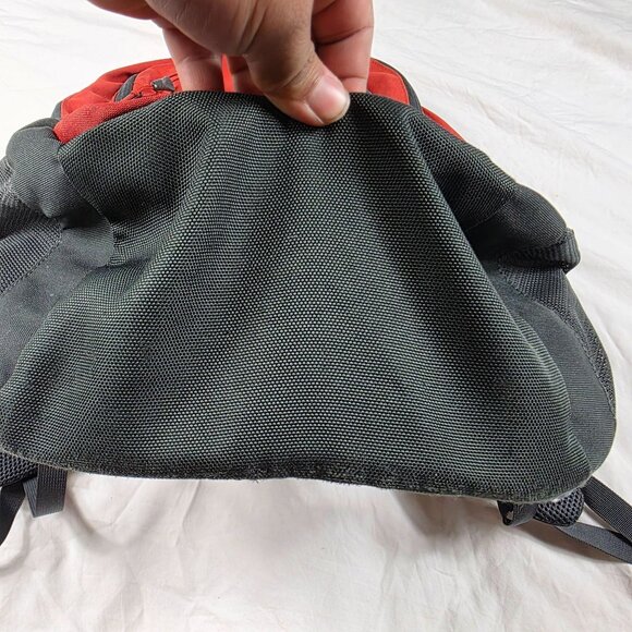 The North Face Jester Red Hiking Backpack Camping Outdoors School Casual Walking - Picture 9 of 13